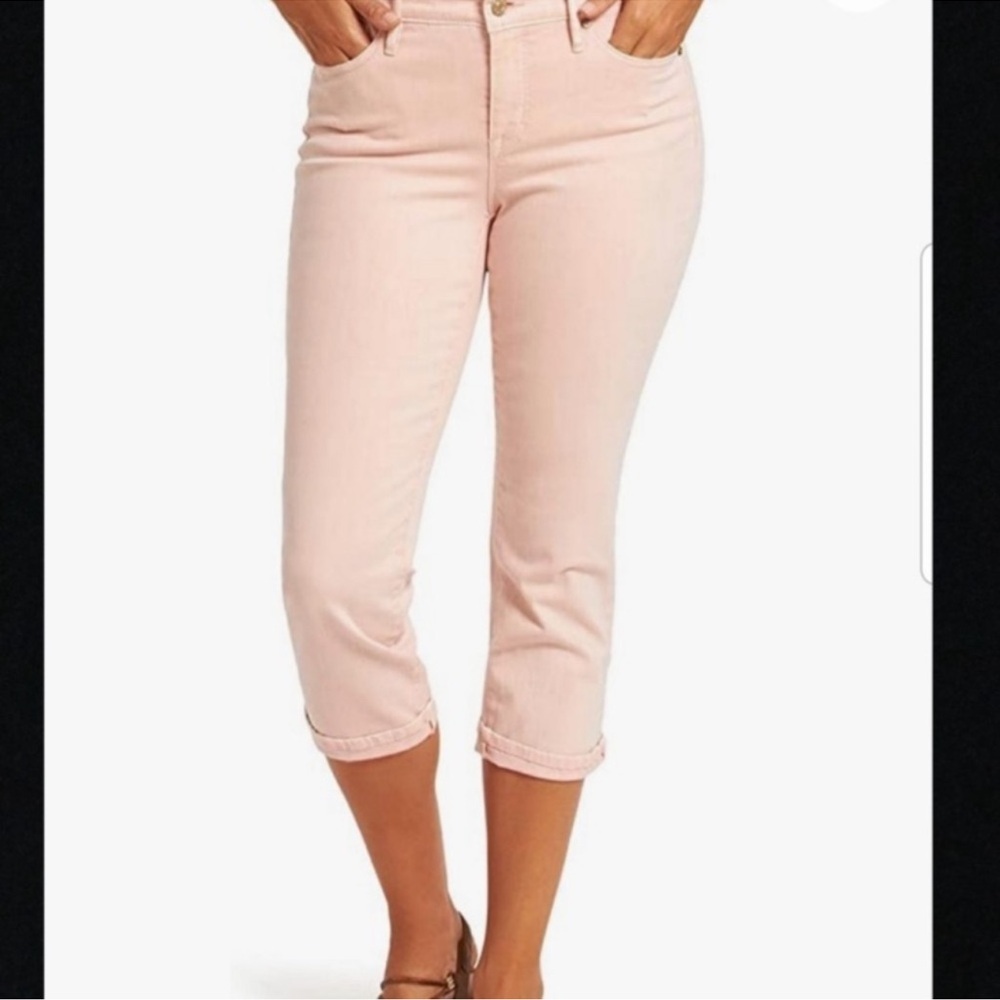 Nine West Krystie capri Women's nude peach Pink Jeans fryed hem Sz 16
